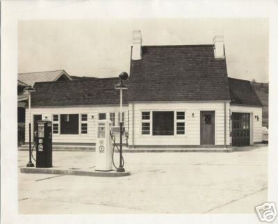 PureOilCompanyRte50and119Grafton.jpg